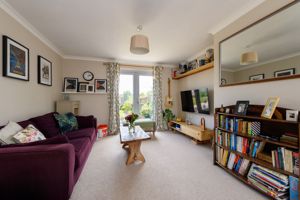 Sitting Room- click for photo gallery